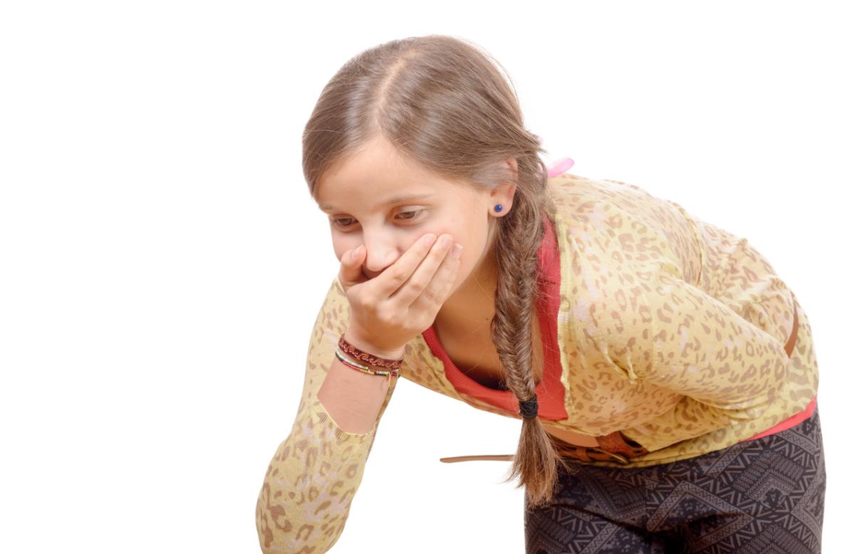 Vômito amarelo e amargo, o que pode ser?