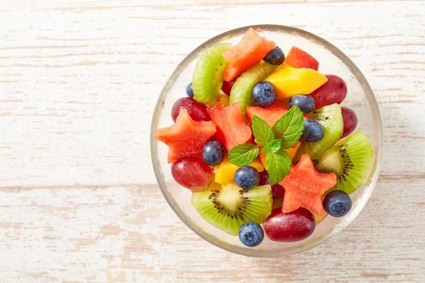 Saladas sem alface: receitas muito refrescantes - Salada de frutas