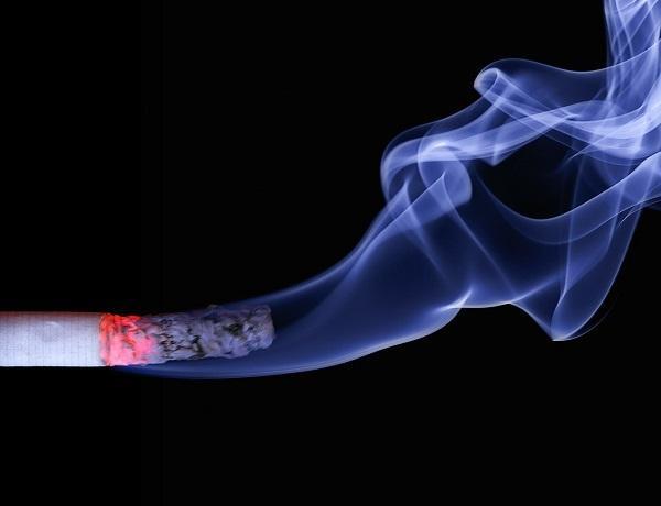 Como tirar o cheiro de cigarro das mãos - métodos eficazes!