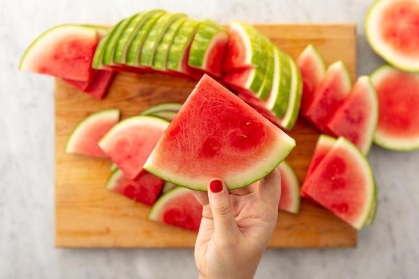 Como fazer vitamina de melancia e banana - Passo 1
