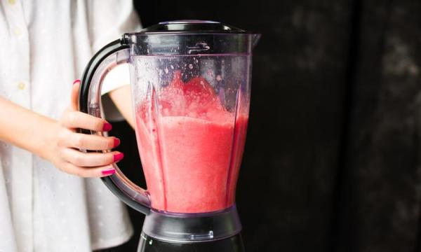 Como fazer vitamina de melancia e banana - Passo 3