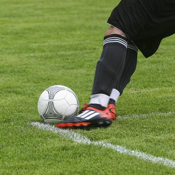 Quanto pesa uma bola de futebol - Quanto pesa uma bola de futebol?
