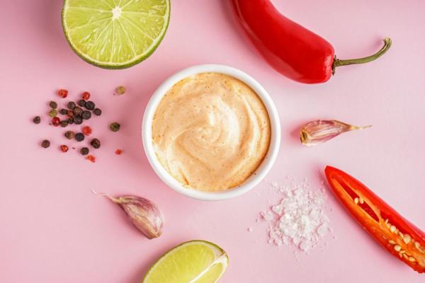 Molhos para hambúrguer: os mais irresistíveis - Aioli de chipotle