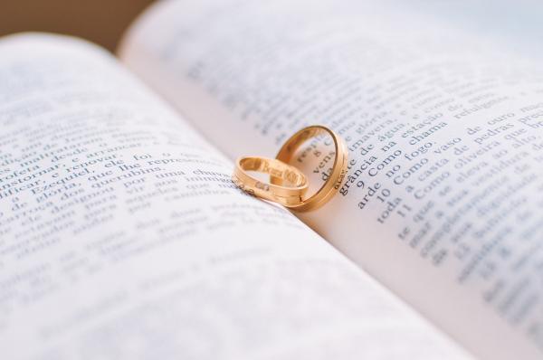 Como saber se alguém é casado no civil pela internet