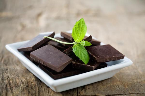 Como fazer smoothies de chocolate - Um toque misterioso? A menta