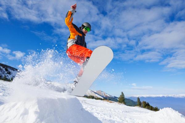 Qual a diferença de esqui e snowboard? - Aprendizagem