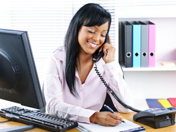 Qual a diferença entre auxiliar e assistente