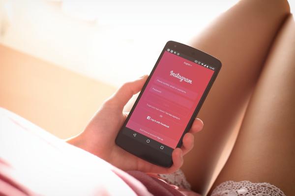 Como denunciar conta do Instagram invadida