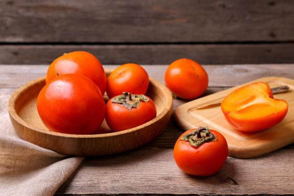 Caqui engorda? - Como consumir caqui de forma saudável?