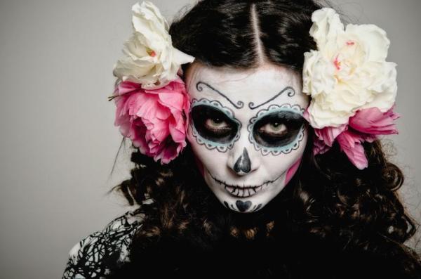 Como fazer uma fantasia de Halloween original - Fantasia de caveira mexicana