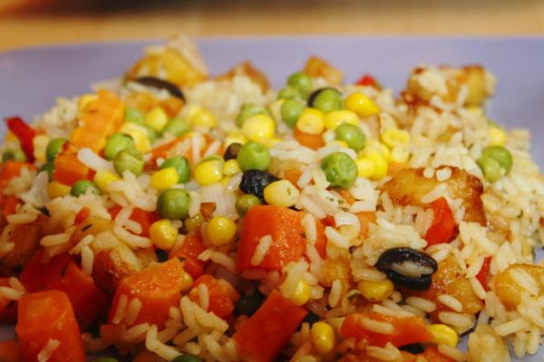 Receitas de arroz simples e gostosas - Arroz à camponesa