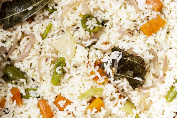 Receitas de arroz simples e gostosas - Arroz com legumes