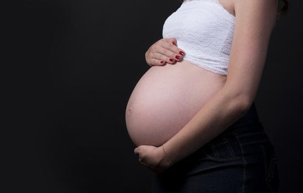 Garrafada para engravidar funciona mesmo? Mitos e verdades