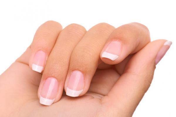 Como fortalecer as unhas naturalmente