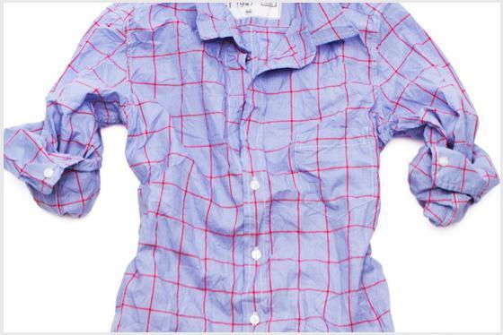 Como tirar as rugas da roupa sem passar