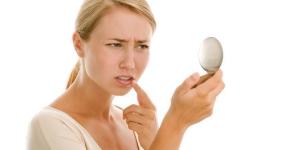 Como tirar espinha no lábio? As melhores dicas!