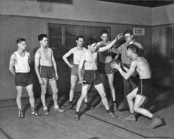 História do basquete: origem, quem inventou e curiosidades - Qual a origem do basquete?