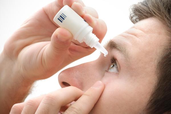 Sensação de areia nos olhos: o que fazer - O que é a sensação de areia nos olhos
