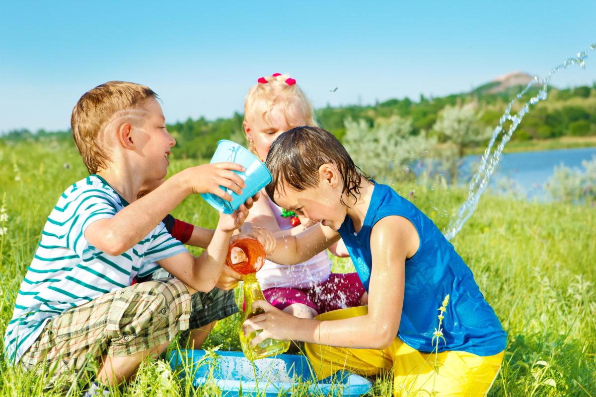 Brincadeiras com água