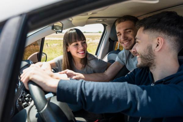 O que é carpooling? Descubra os benefícios da carona solidária