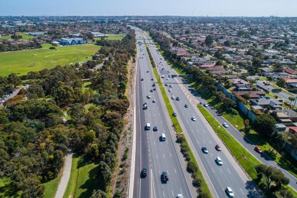 O que é mão inglesa e onde é adotada? - Austrália