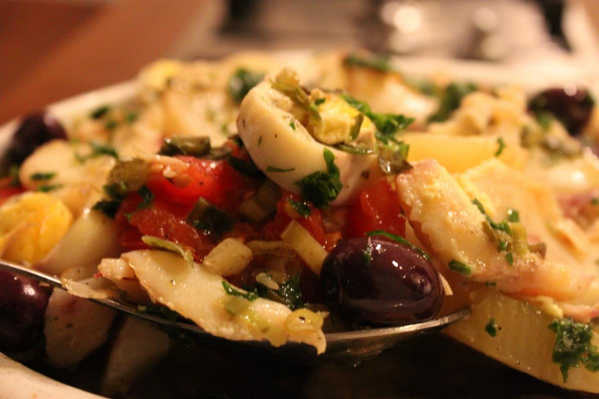 Como fazer bacalhoada