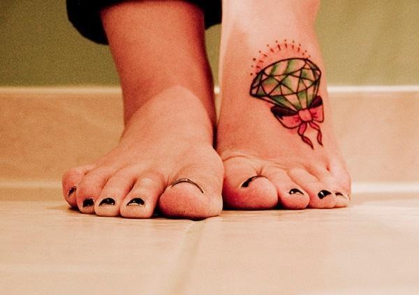 Qual é o significado das tatuagens de diamantes - Passo 4