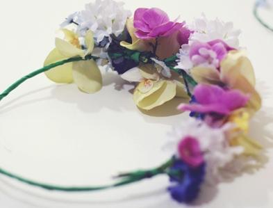 Como fazer uma tiara de flores - Passo 8