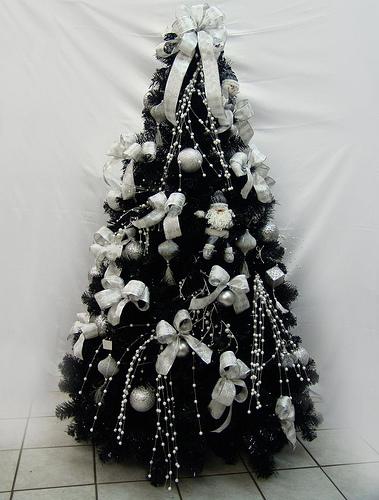 Como decorar árvore de natal de prateado - Passo 2