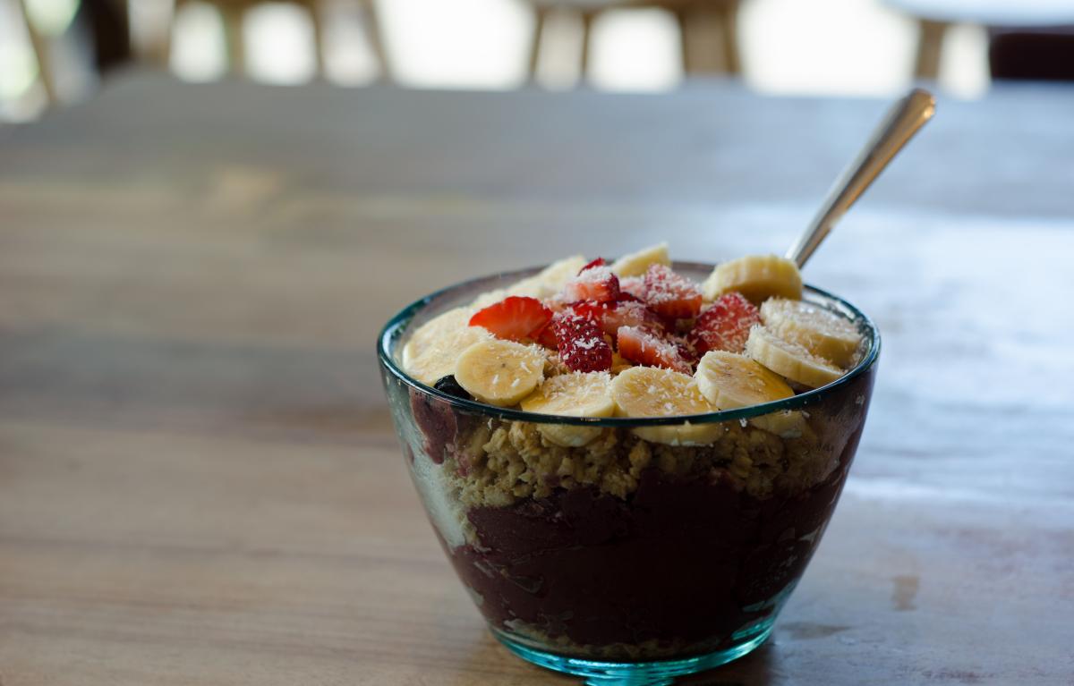Como fazer açaí na tigela