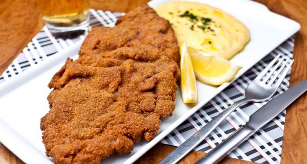 Como fazer frango à milanesa
