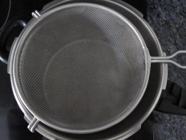 Como cozinhar a vapor sem panela a vapor