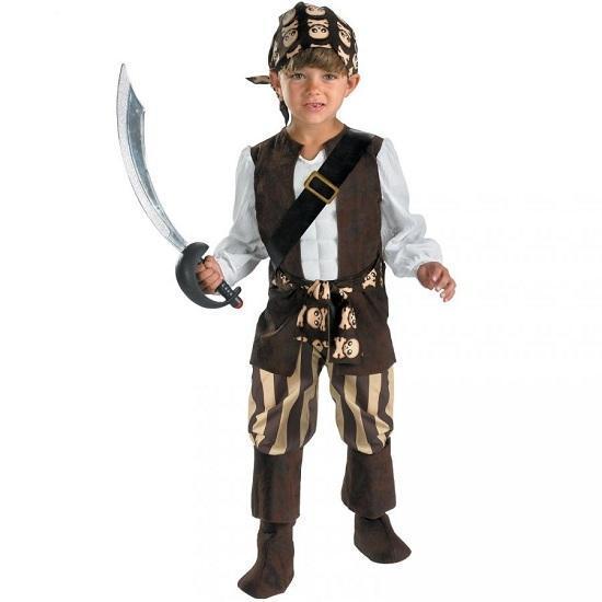 Como fazer uma fantasia caseira de pirata para o Carnaval