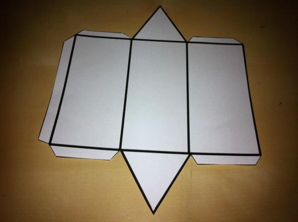 Como fazer um prisma com base triangular - Passo 2