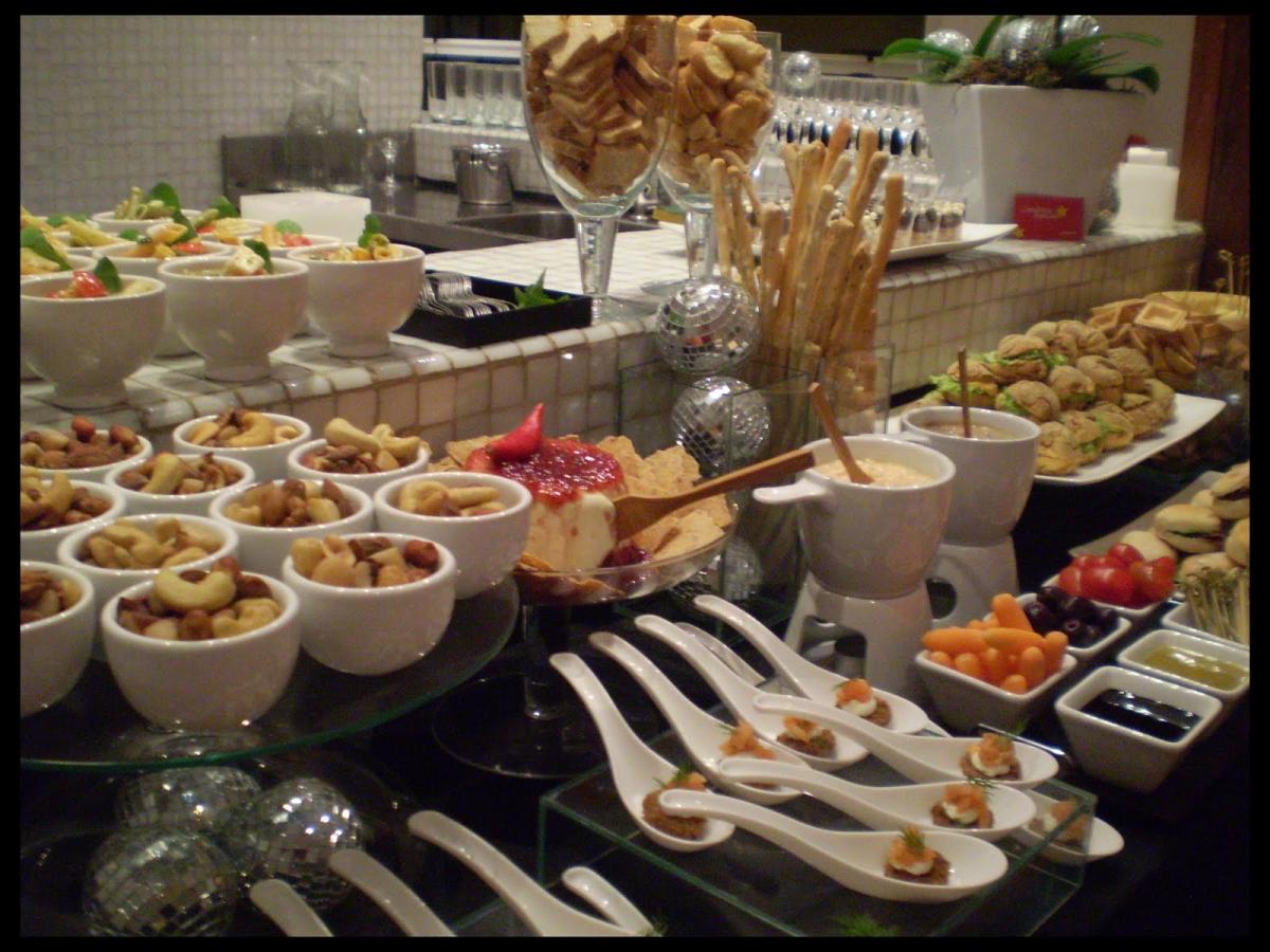 Como organizar uma festa com comida finger food