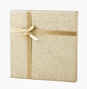 Como celebrar meu aniversário de casamento com pouco dinheiro - Presente