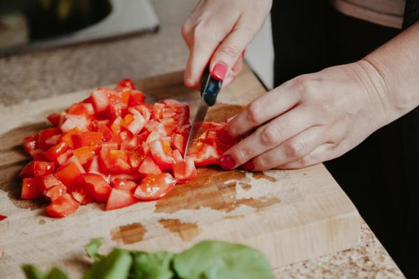 Como fazer salmorejo de abacate - Passo 1