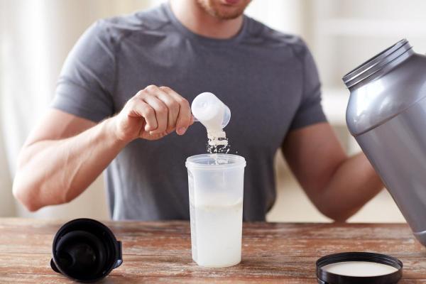 Diferença entre creatina e proteína: qual escolher? - Qual é a diferença entre creatina e proteína?