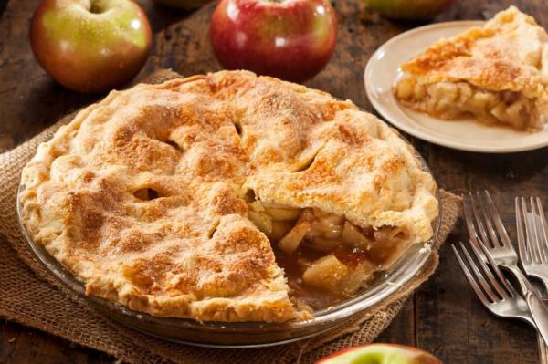 Lista de comidas de Natal: 65 ideias de pratos salgados e doces - Sobremesas de Natal: torta de maçã