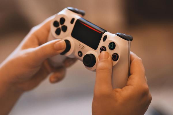 Presentes de Natal para adolescentes - Videogames portáteis e acessórios gaming