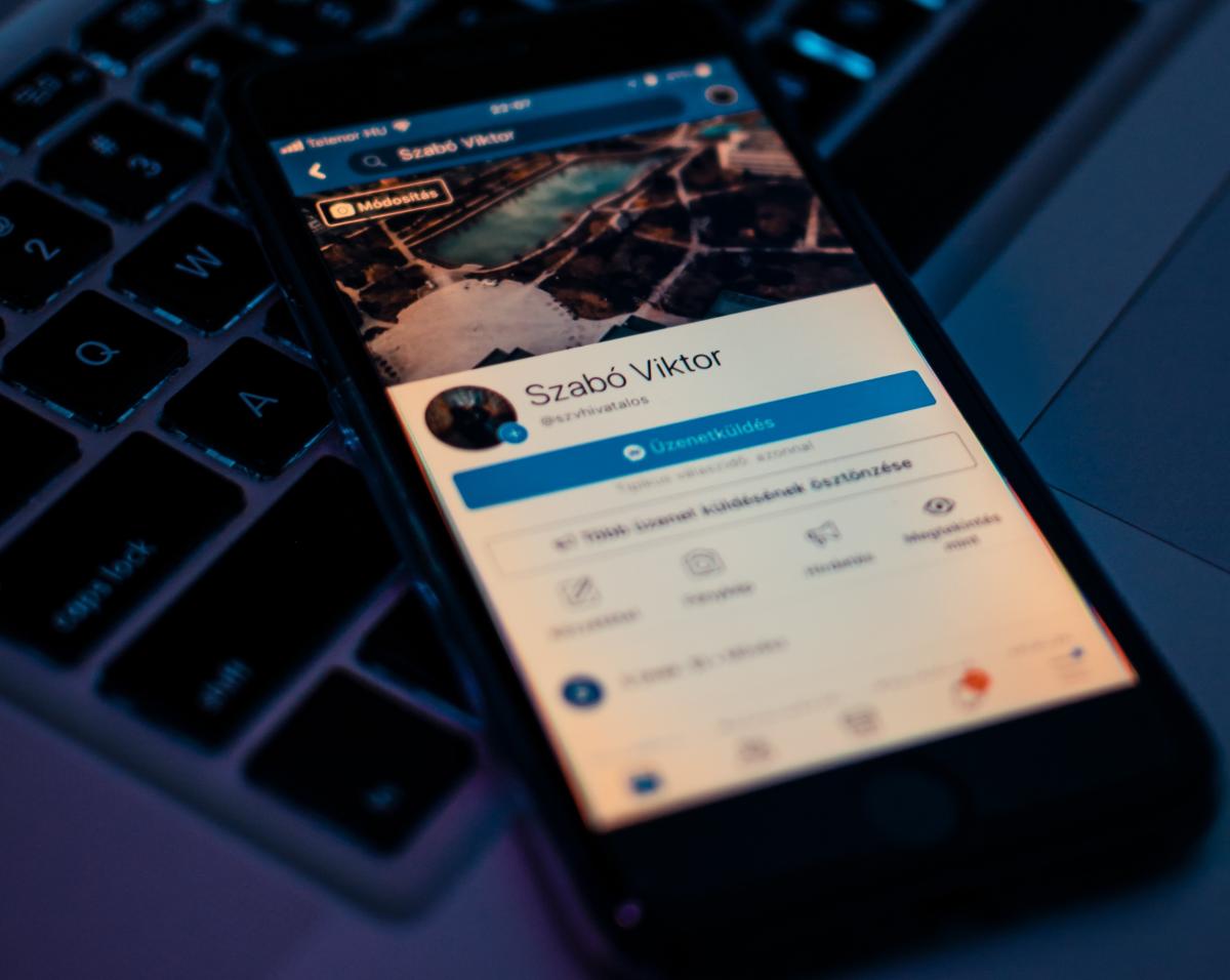 Como saber se a pessoa está conversando no Messenger