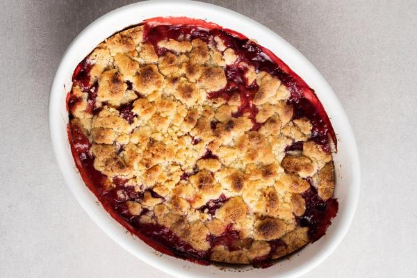 Sobremesas com cereja: as melhores receitas - Crumble de cereja