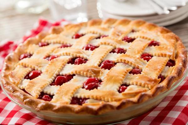 Sobremesas com cereja: as melhores receitas - Torta de cereja caseira