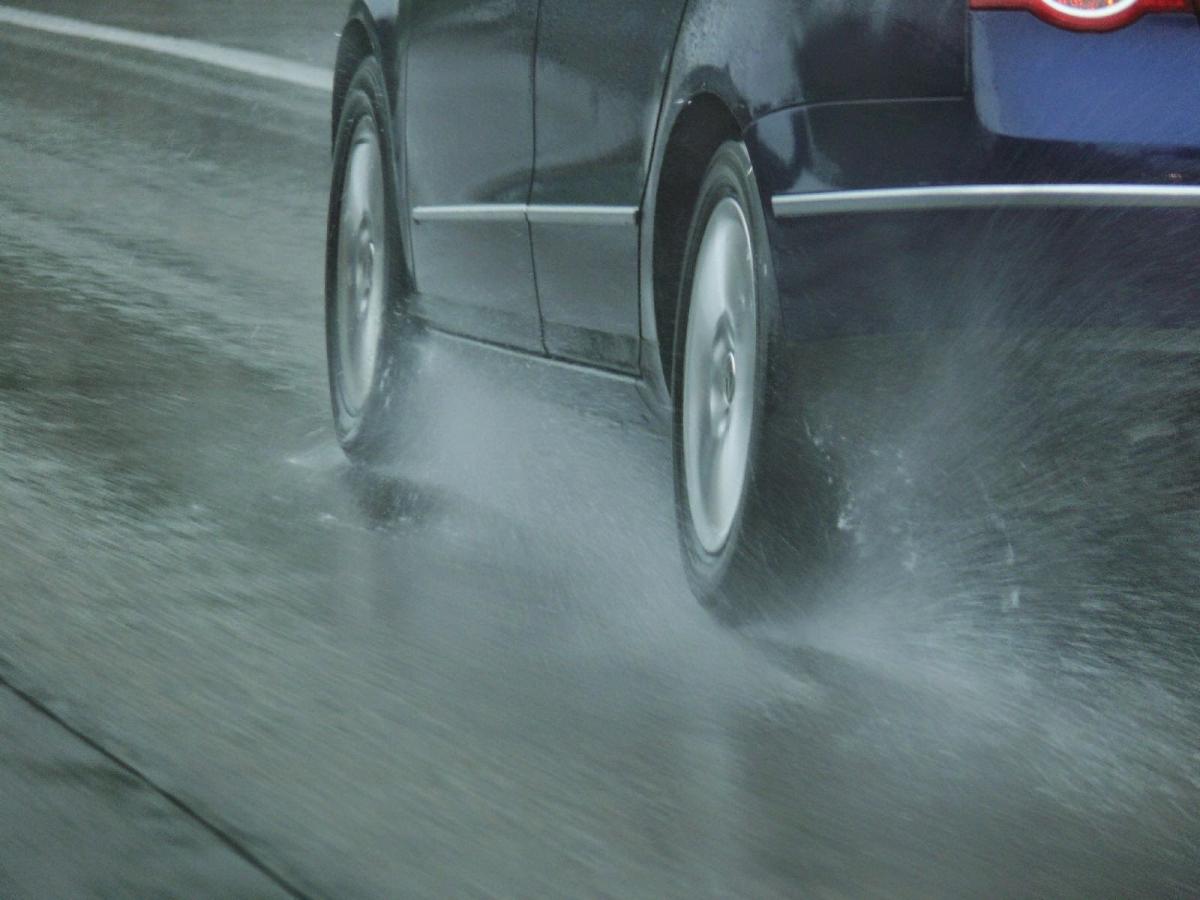 O que fazer em caso de derrapagem