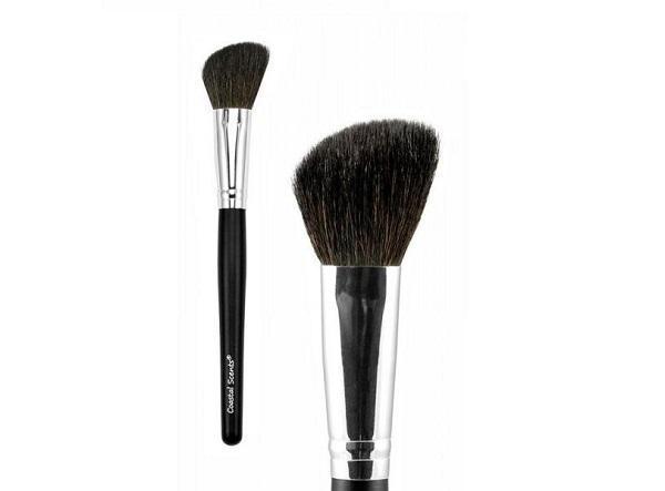 Como fazer o blush durar mais tempo - Passo 3