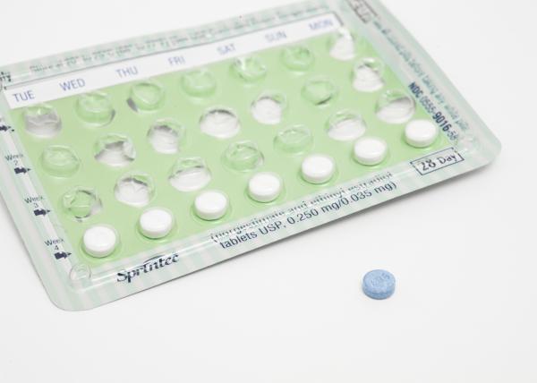 Ibuprofeno corta o efeito do anticoncepcional?