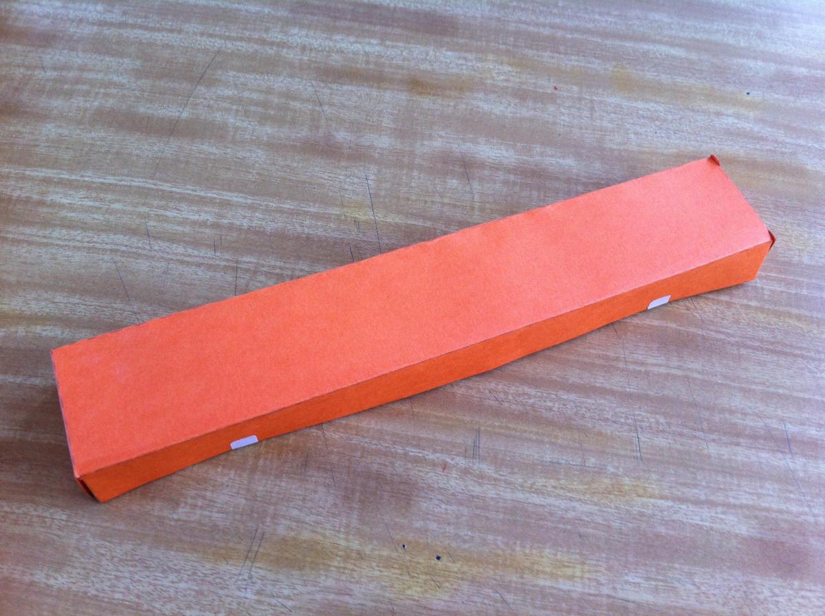 Como fazer uma caixa de cartolina para um leque