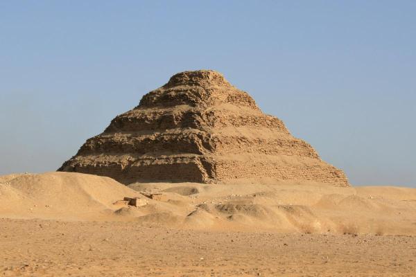 Curiosidades das pirâmides do Egito - Não existem apenas as pirâmides de Gizé gdgd