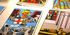 Como ler as cartas de Tarot