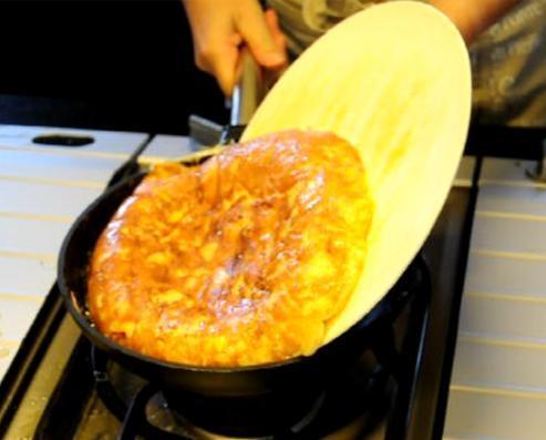 Como fazer uma omelete de atum - Passo 6